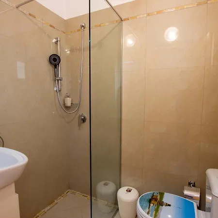 Bora 4* Gjirokaster